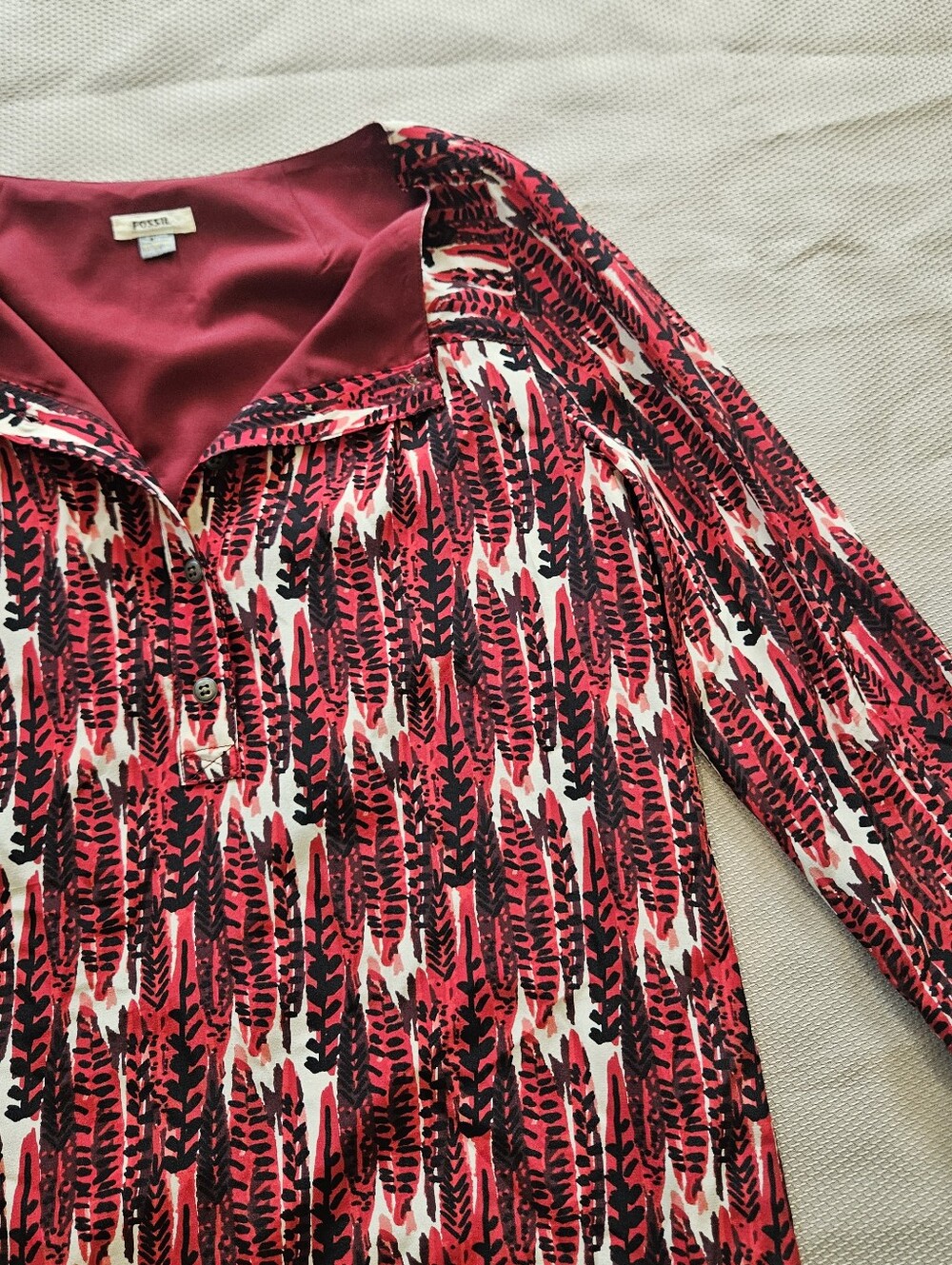 Fossil Red Abstract Feather Print 100% Silk Shift Dress XS Aztec Shift Classic